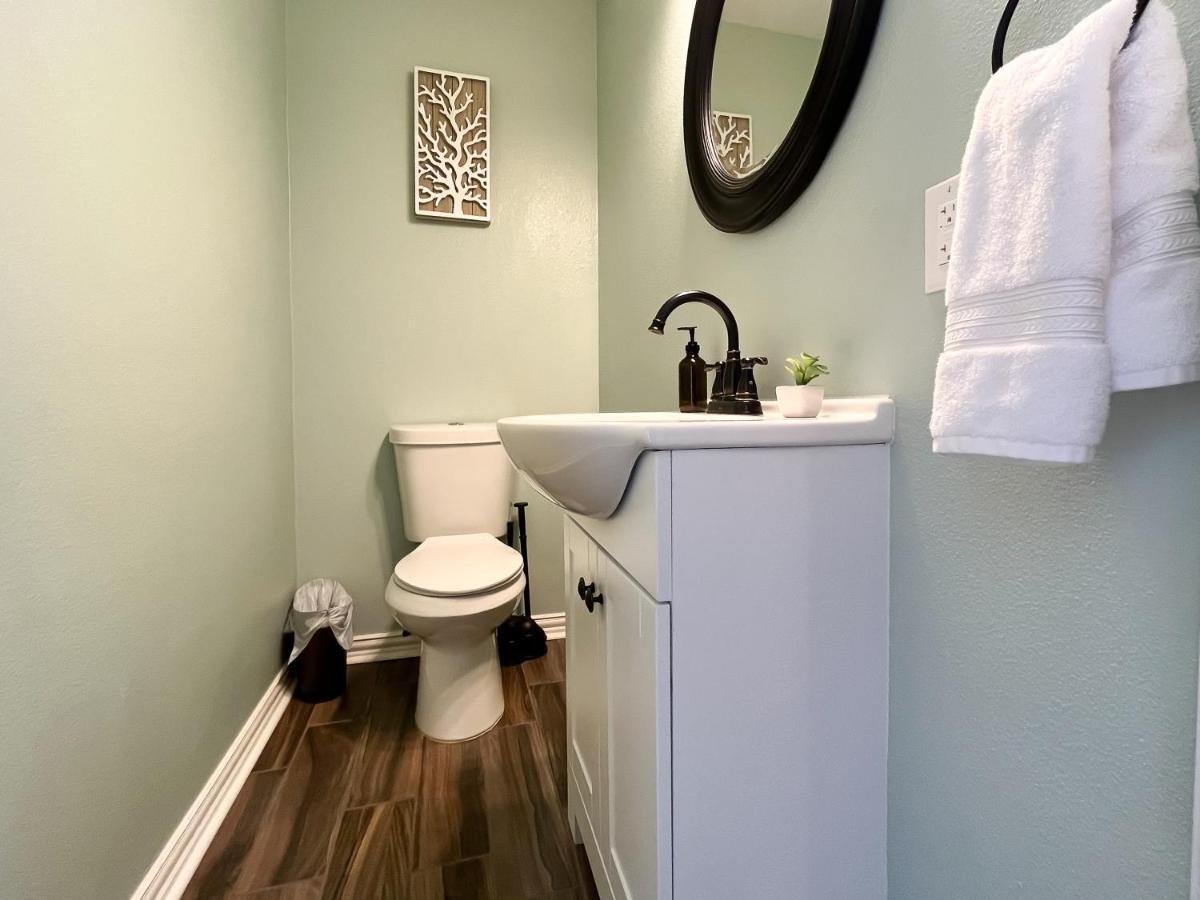 Rockport Waterfront Condo With A View Exteriör bild